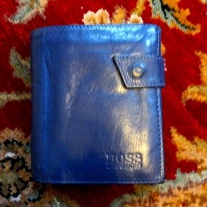 Hugo Boss Vintage Navy Blue Leather  Women's Wallet.